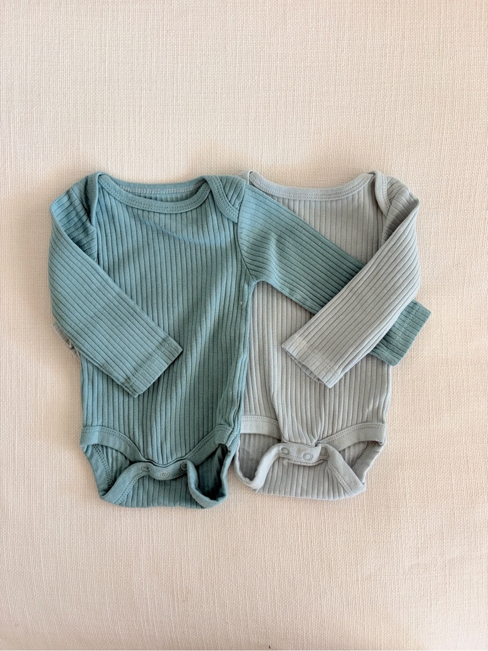 Bundle of 2 Ribbed Long-Sleeve Baby One-Piece Bodysuits newborn